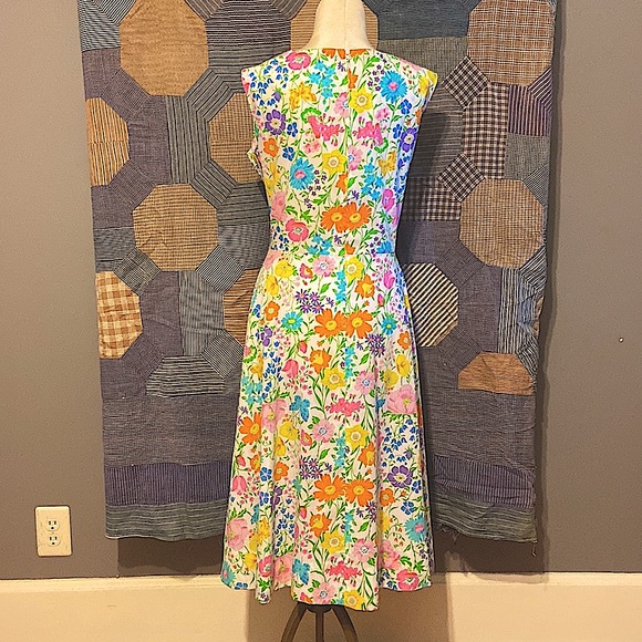 1970s Vintage Butterfly, Floral white sundress - Picture 4 of 6